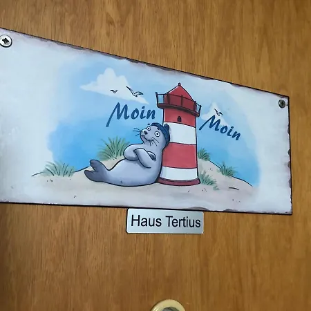 Haus Tertius - Strand- Und Hafennahe Ruhige 아파트 부숨