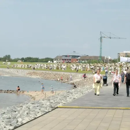 Haus Tertius - Strand- Und Hafennahe Ruhige 아파트