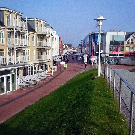 Haus Tertius - Strand- Und Hafennahe Ruhige 아파트